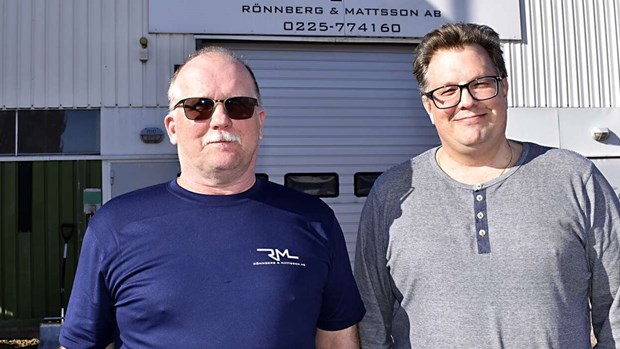 Renoverar hus – med gamla metoder Renoverar hus – med gamla metoder
