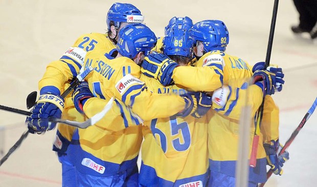 ”Jag erkänner, jag svek Tre Kronor” ”Jag erkänner, jag svek Tre Kronor”