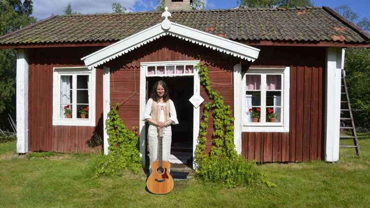 Heidi spelar i Luossastugan men deltar även på finnmarksturen under Dan Andersson-veckan.
