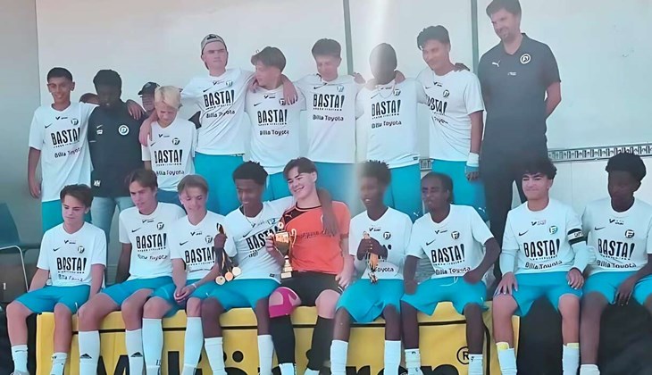 DM-seger blev det för Forssa BK I P15. Foto: Dalarnas Fotbollförbund