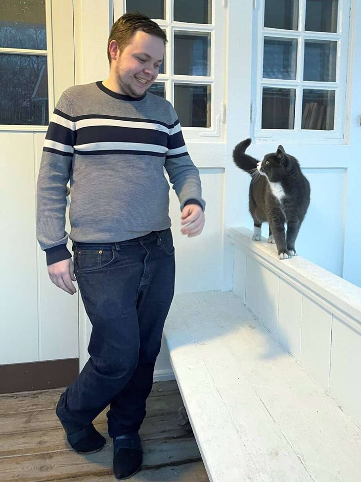 Livsglädjen är tillbaka och Robert hoppas att fler väljer att prata öppet om psykisk ohälsa och att tystnadskultren får ett slut. Foto: Katharina Berglund