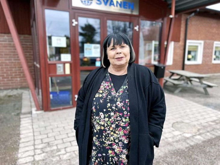 Kicki Bergsten har inga planer på att sluta. "De får nog bära ut mig härifrån. Haha", säger hon. Foto: Karin Diffner