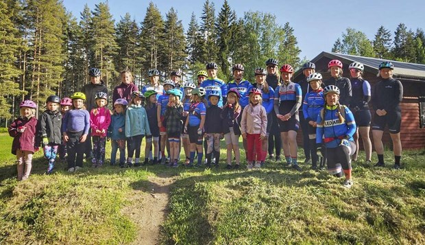 Träning ska locka fler tjejer till sporten