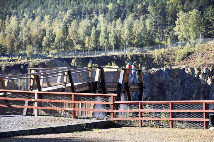 "I dag är autenticitet en stor trend i fråga om besöksmål", säger Anna Björkman. Därav betraktas gruvans kultur- och industrihistoriska kapital som en stor tillgång, och den nya utsiktsplatsen ses också som ett positivt tillskott. Foto: Sonny Jonasson