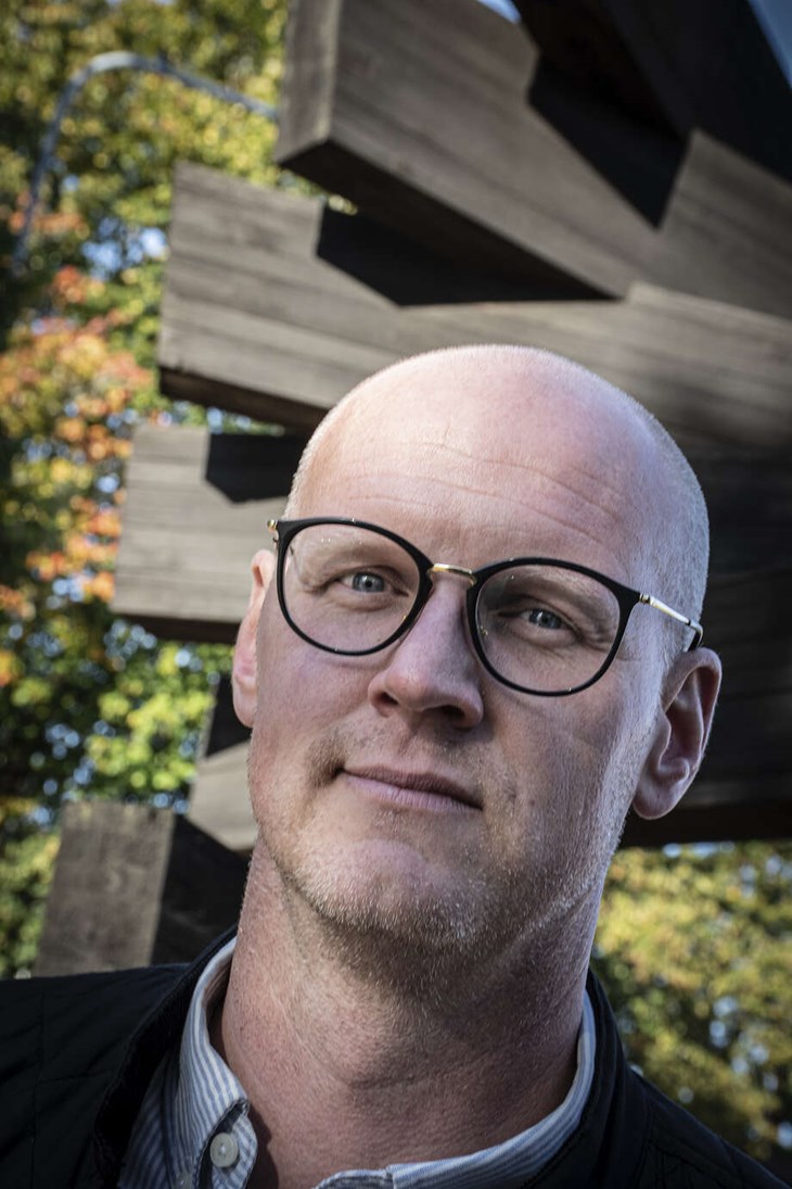 Näringslivschefen Christian Fredin ser nu en möjlighet när stora industrilokaler kommer att gapa tomma. Foto: Christian Larsen