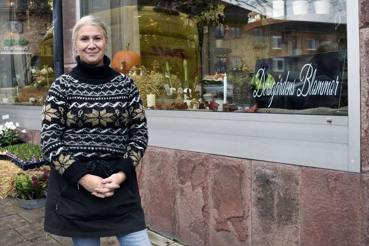 Louise Jons utanför lokalen på Vasagatan i centrala Säter. Foto: Pär Sönnert