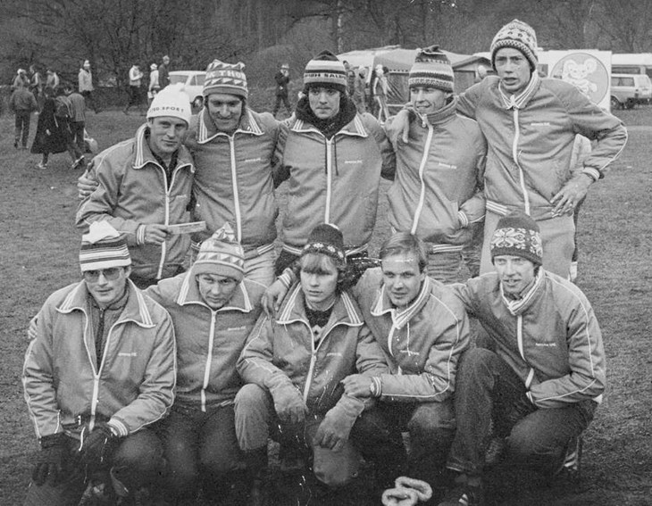 Tiomilalaget som blev trea 1982. Bakre raden: Torbjörn Hall, Erik Johansson, Anders Rudh, Thom Sandvik och Stefan Nyberg. Främre raden: Anders Johansson, Thomas Nyberg, Anders Silvemark, Lars Rudh och Arne Back. Foto: Privat