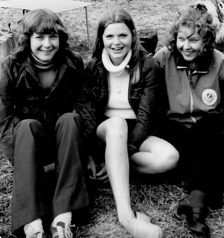 Damjuniorlaget vid kavle-DM 1971, Monica Rudh, Ann-Christin Watter och Lena Rudh. Foto: Privat