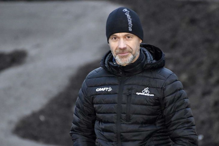 Roger Karlsson har tidigare suttit i Borlänge CK:s styrelse. "Men numera är jag "bara" ledare för klubbens äldsta ungdomar", säger Roger som är projektledare för MTB-SM. Foto: Pär Sönnert