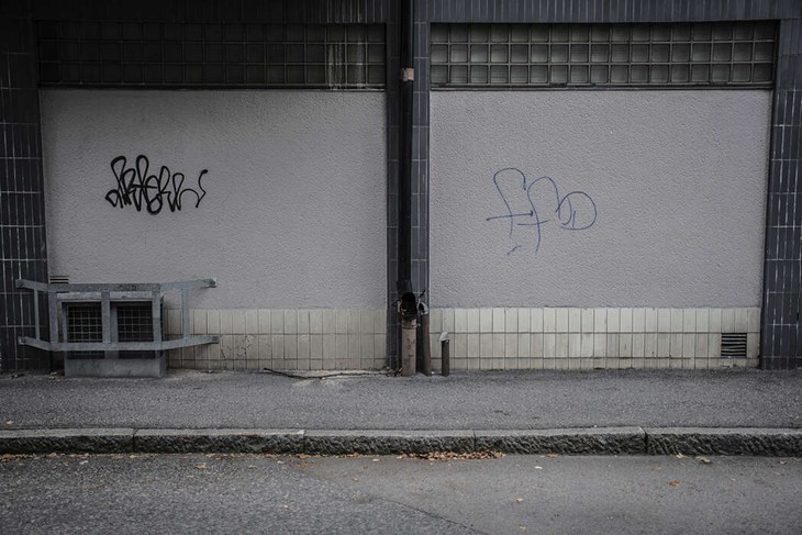 Fastighetsägarna, inte bara Hedemora kommun, utsätts för klotter. Foto: Christian Larsen