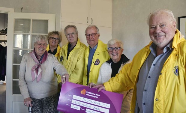 Volontärerna blev uppvaktade av Lions