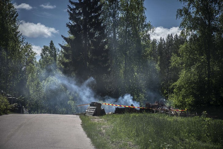 Enligt Denniz så var det ett nyrenoverat fritidsboende som drabbades av den senaste tidens misstänkta mordbränder i Garpenberg. Foto: Christian Larsen