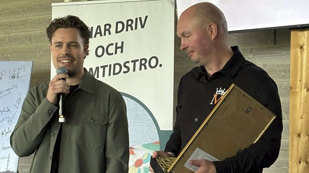Max Thunberg prisas som årets unga företagare Max Thunberg prisas som årets unga företagare