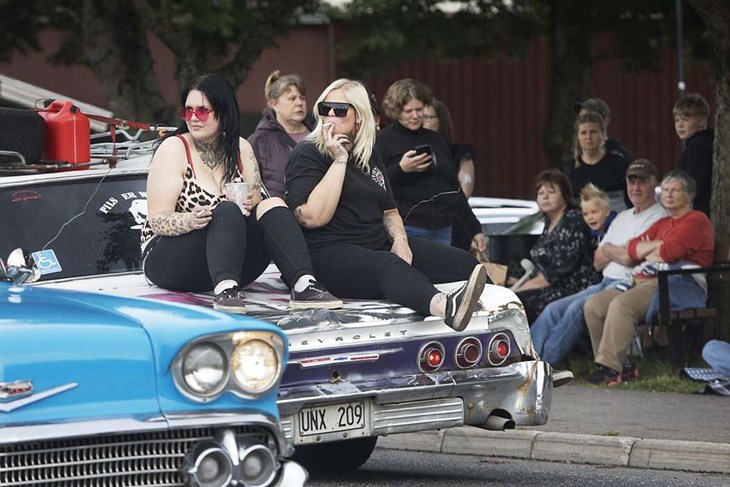 På lördagen under Nostalgidagarna hålls den stora cruisingen genom Säter. Bilden togs under cruisingen för ett par år sedan. Foto: Sara Flodin/Arkiv