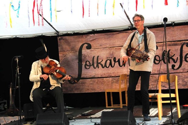 Folkfesten bjöd på stora musikupplevelser i regnet Folkfesten bjöd på stora musikupplevelser i regnet