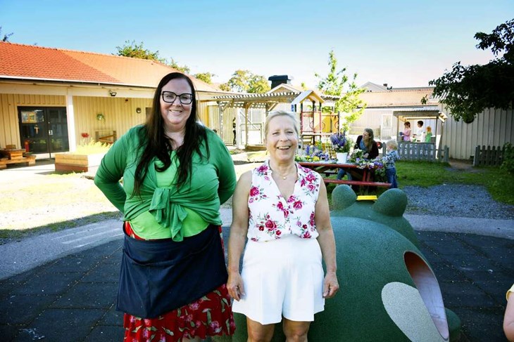 Cristina Björk och Cecilia Stadenberg ser fram emot nästa termin på förskolan Solstrålen – i nyrenoverade lokaler och som personalkooperativ. Foto: Karin Diffner