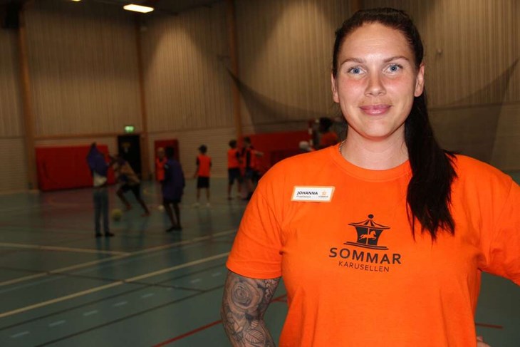 Projektledare för Sommarkarusellen har varit Johanna Magnusson. Syftet med aktiviteterna är att få ungdomar att röra på sig mer och därmed må bättre.