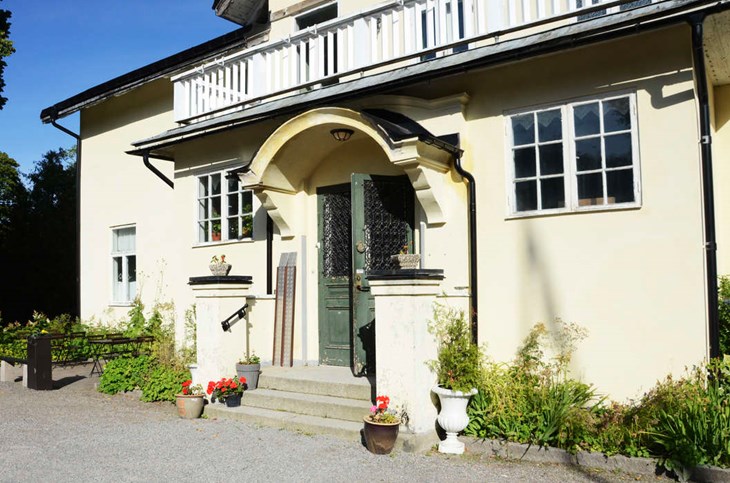 Verksamheten med kafé och bed and breakfast i huset vid Disponentparken lever vidare. Foto: Maria Karlsson