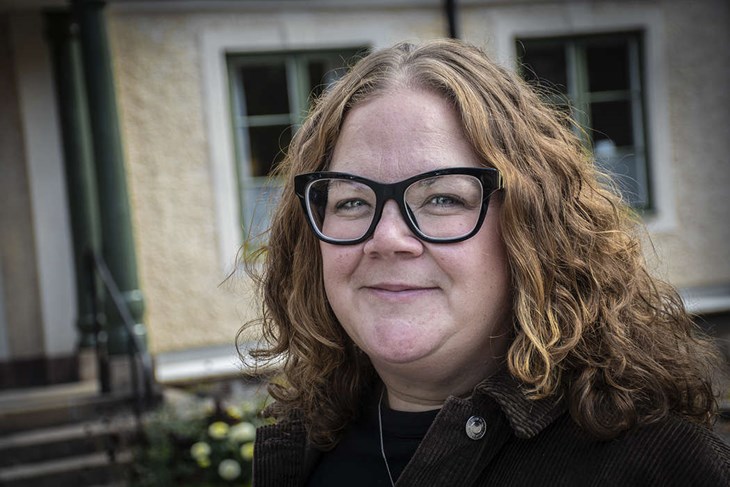 Ida Stam (S) är valnämndens ordförande och det är hennes första val. "Jag lutar mig väldigt mycket mot Oksana och hennes erfarenhet", säger Stam. Foto: Christian Larsen