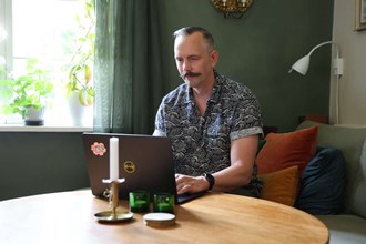Polisen Roger debuterar som författare