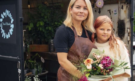 Sophie startade blombutik i gammalt hästsläp