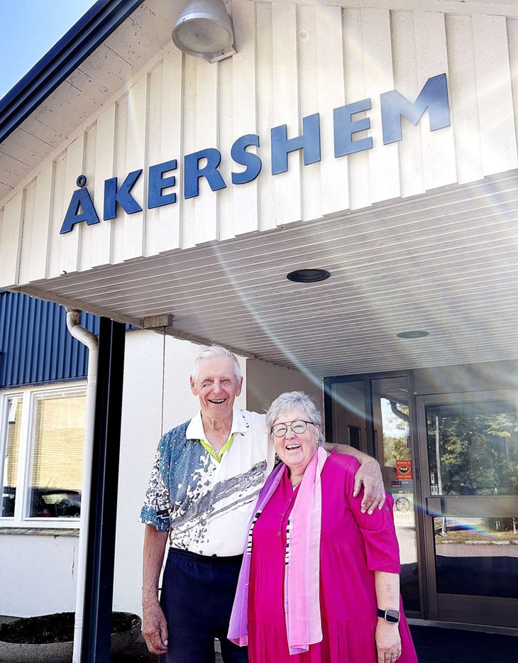 Lena Voutilainen har som ordförande i PRO Finska kämpat länge för att Sulevi Lokasaari och andra landsmän ska kunna tala finska på sitt äldreboende. "Även om man lärt sig svenska kan man tappa språket när man blir äldre", säger hon. Foto: Karin Diffner