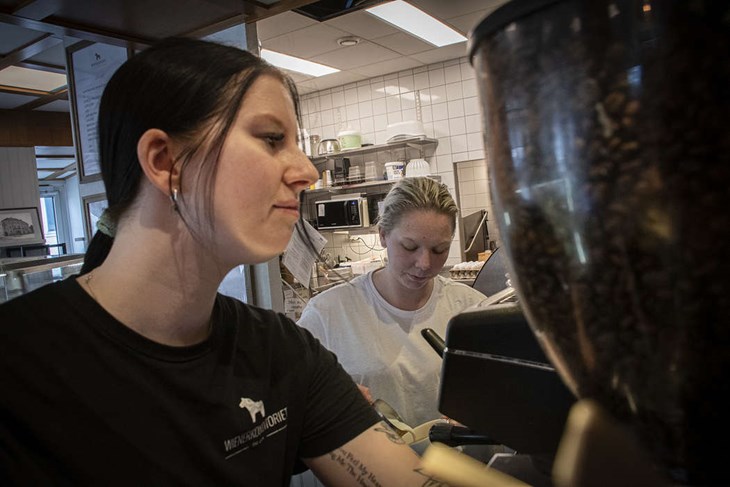 Emma Gruvsjö är en av de som arbetat under Malins ledning på konditoriet. Foto: Christian Larsen