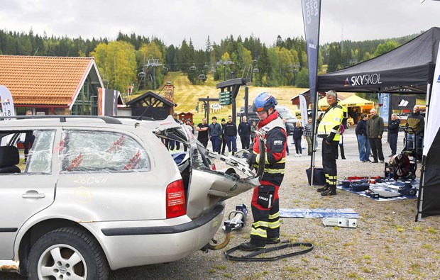 Moderna räddningsmetoder visades upp på mässan