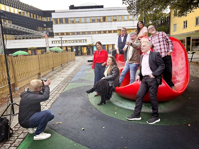 De drömmer redan om nyårsrevyn