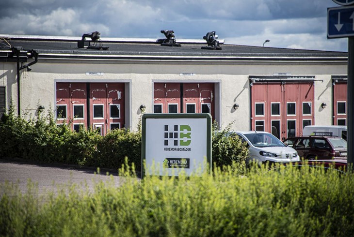 Deltidsstationen i Hedemora får ny adress när, och om, fastigheten säljs. Det kommunala bostads- och fastighetsbolaget likaså. Foto: Christian Larsen