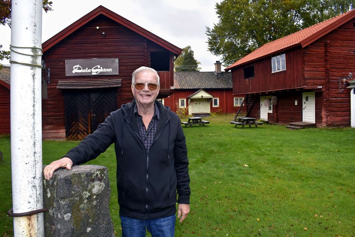 Något vemod över sitt beslut att sluta som museivärd på Åsgårdarna känner inte Kurt Fosselius. "Jag är klar nu, helt enkelt", säger han. Foto: Pär Sönnert
