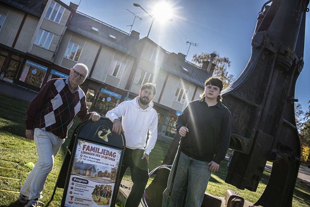 De vill sparka liv i byn – drar igång familjedag